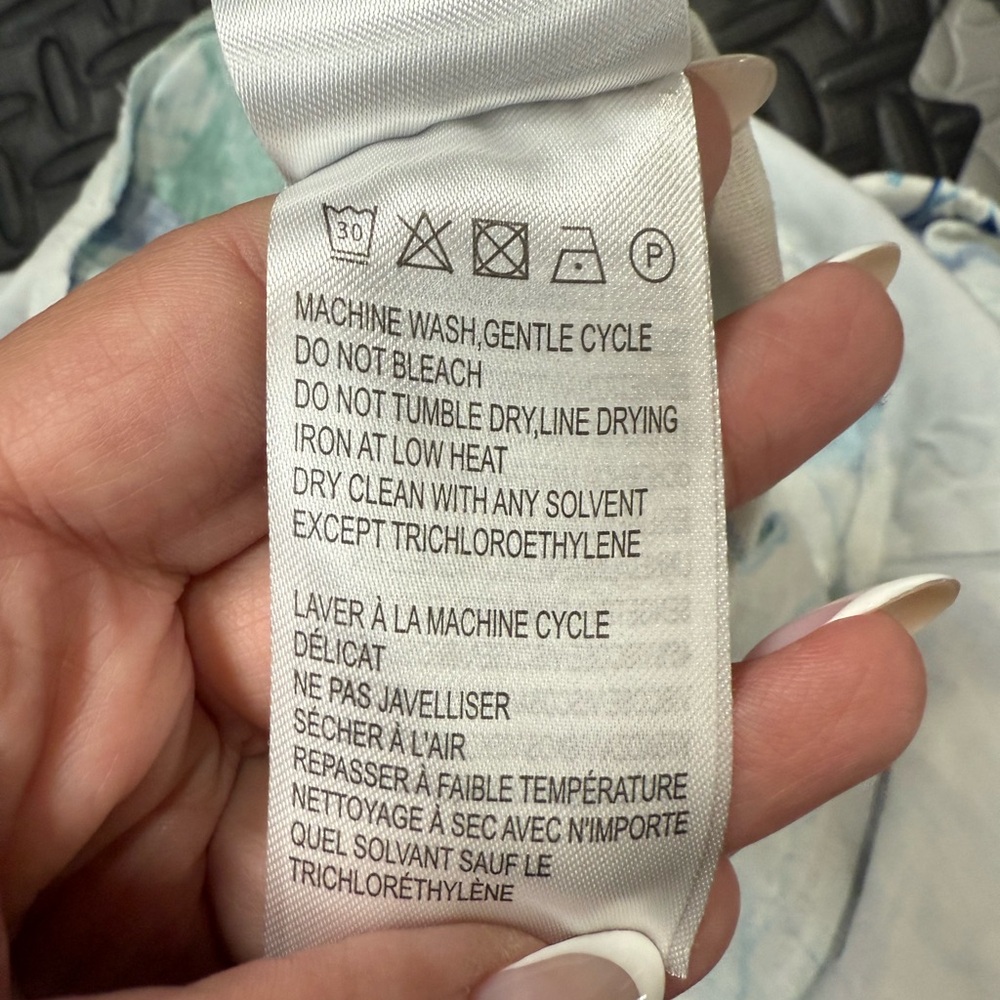 FARM Rio Soft Garden Mini Dress - Picture 13 of 13